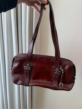 Vintage Etienne Aigner  100% Genuine Leather Handbag Shoulder Bag Brown